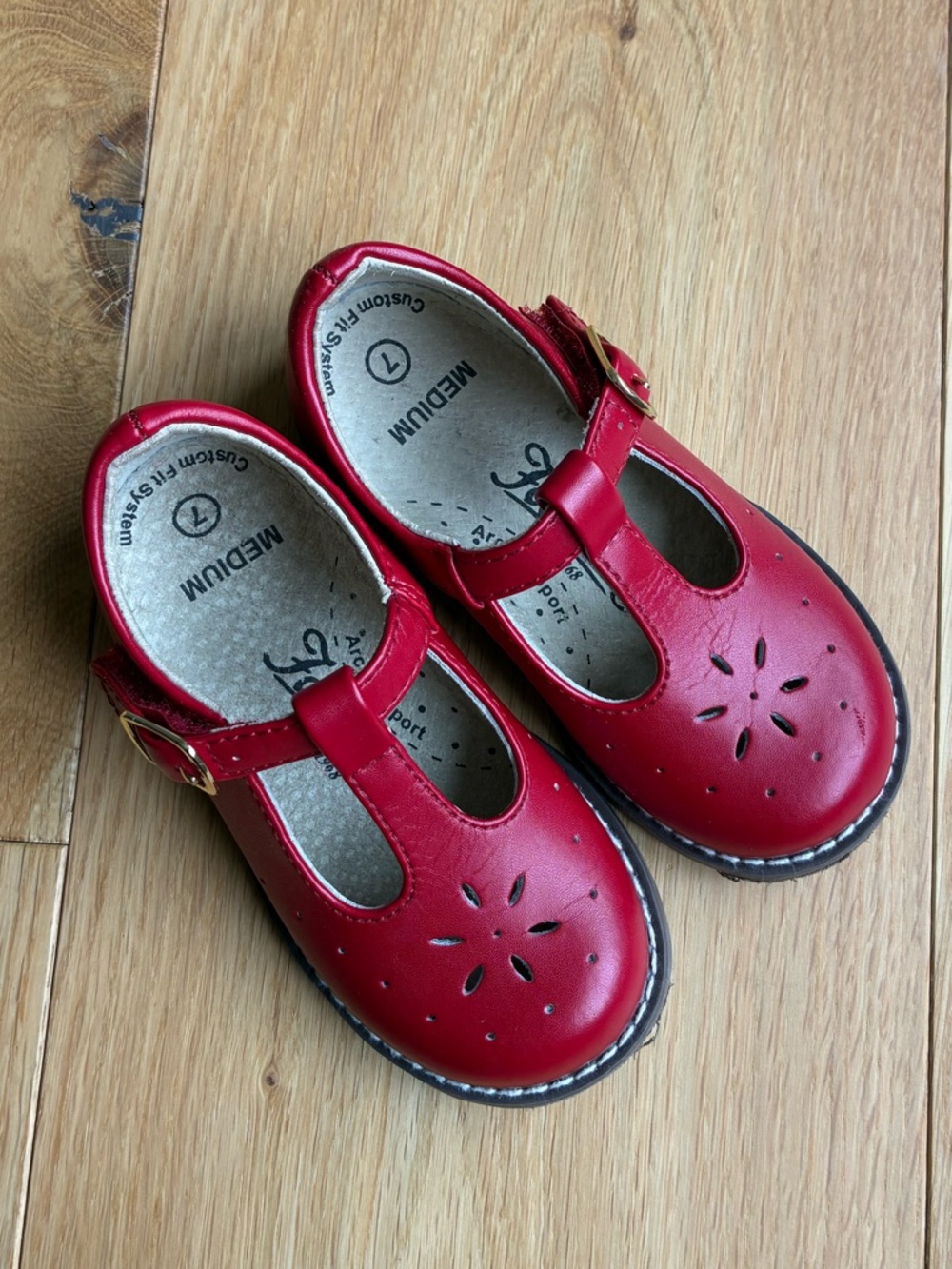 FOOTMATES Red Mary Jane Shoes